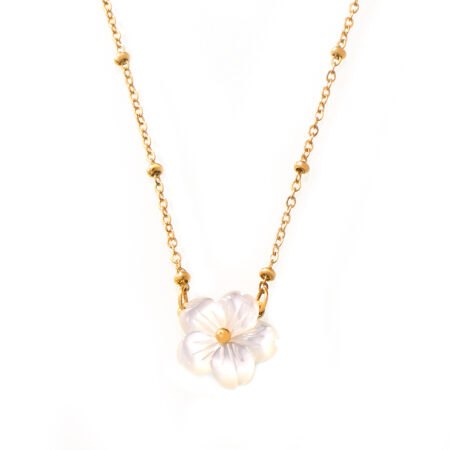 Elegant floral pendant necklace with white seashell details, perfect for fashion and Feng Shui