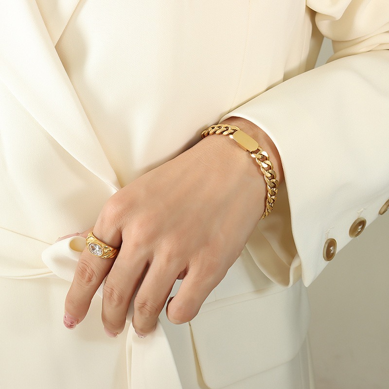 Titanium Cuban chain microstructure