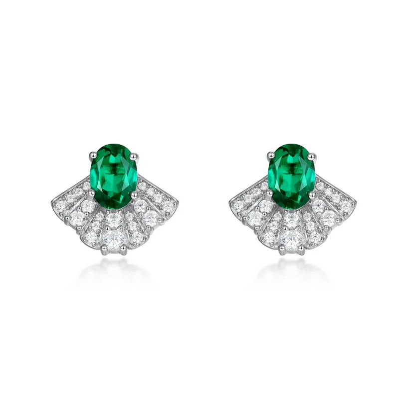 Elegant Vintage Oval Pendant Necklace with Lab-Grown Emerald | 925 Sterling Silver