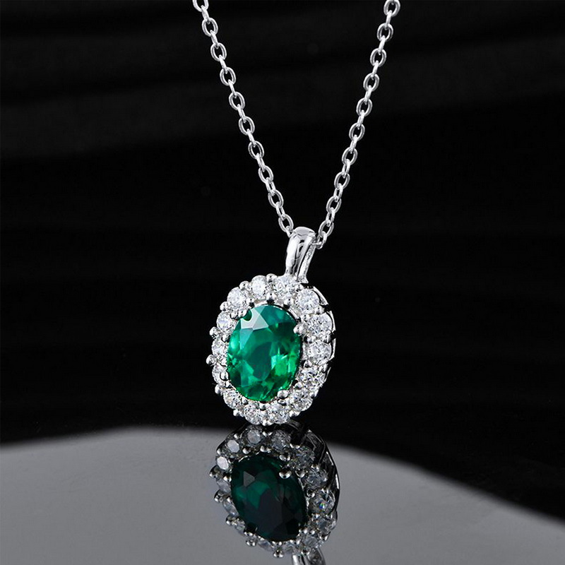 Oval Emerald Macro Shot