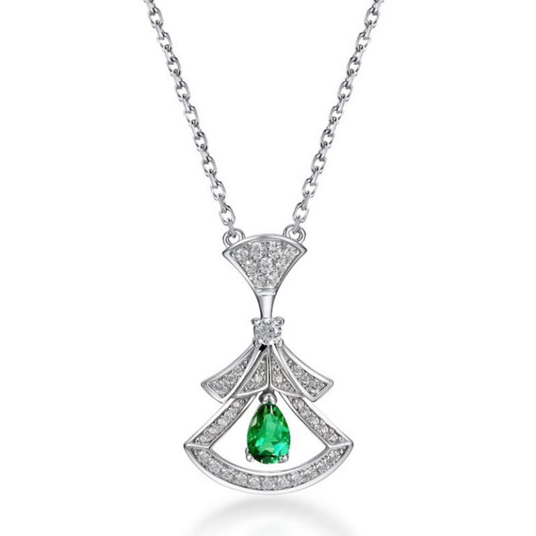 social-armor-necklace