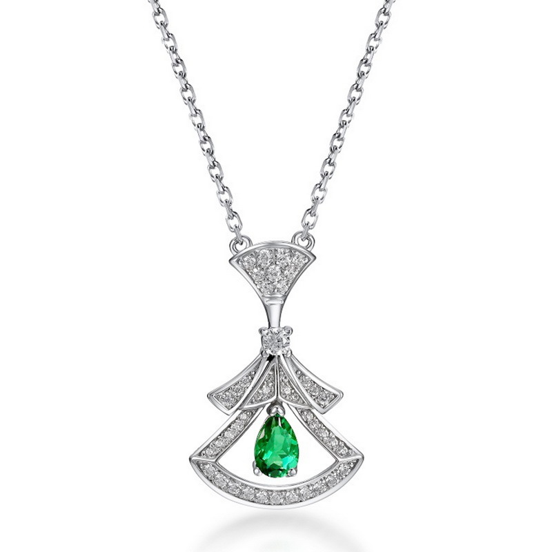 social-armor-necklace