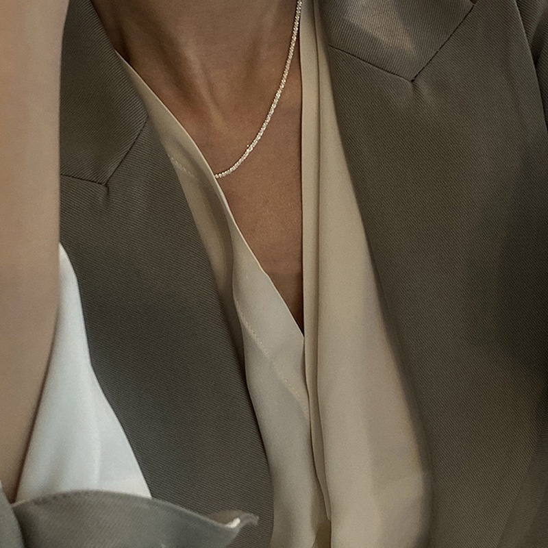 How to Wear Feng Shui Necklace Guide