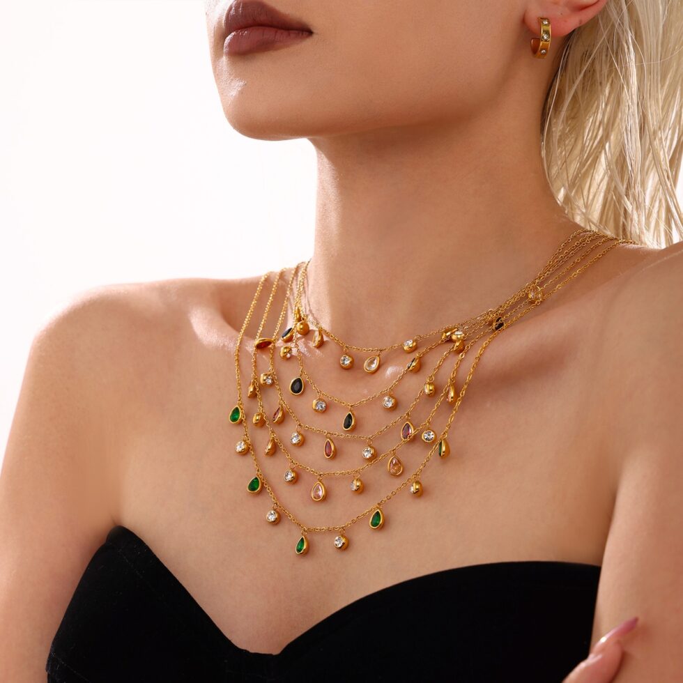 Couple with pink zircon