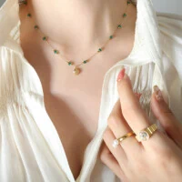 Korean Trendy Scallop Crystal Pendant Necklace - 18K Gold Plated