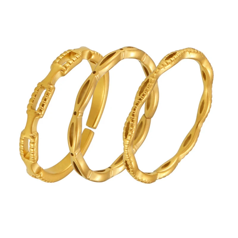 European Interlocking Rings Stainless Steel Gold Plated Openwork Ring